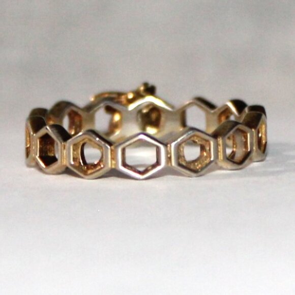 Sterling Silver Gold Tone Bee Ring - Picture 4 of 7